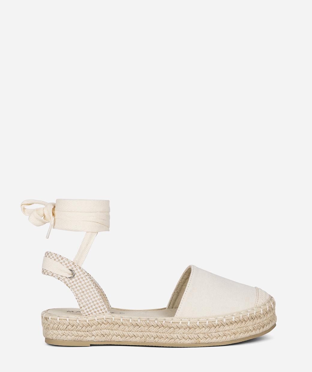 Alpargata plana atada